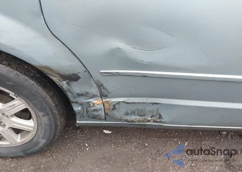 2008 Chrysler Town & Country Touring из США, поврежденный, VIN 2A8HR54P88R150333